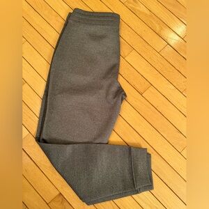 32 Degrees Ladies Medium Dark Gray Heavyweight Joggers with side pockets. NWOT